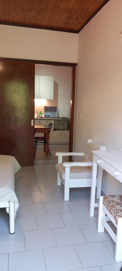Nikis Apartments Agios Gordios  Luaran gambar
